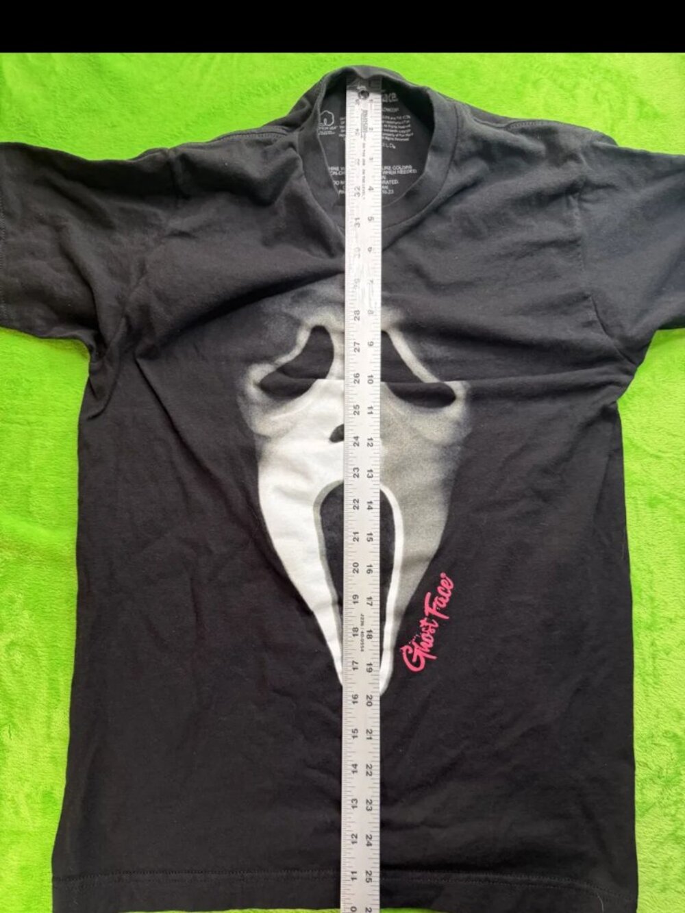 Ghost Face Icon of Halloween Scream Mask Tee Bioworld Sz S